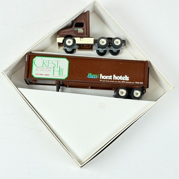 Winross 1990's Diecast Truck 1:64 Scale Horst Hotels Crest Hill Hilton Promo - Picture 1 of 9
